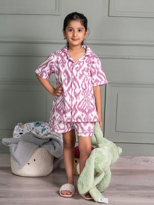 Kids Unisex Nightsuit Shorts & Shirt in Ikkat Mauve  Print