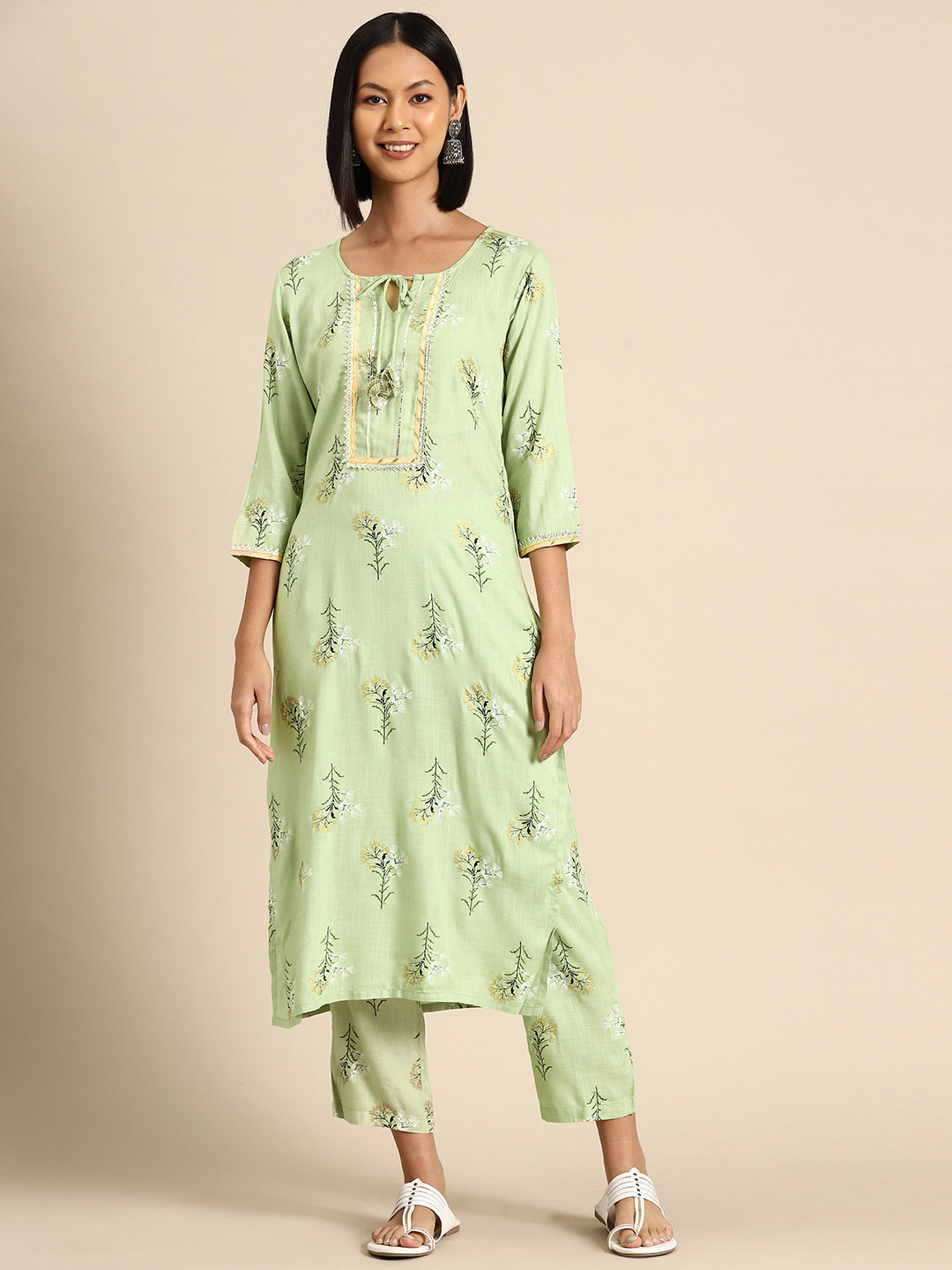 Kurta Pyajama with gota work in Light Green Print