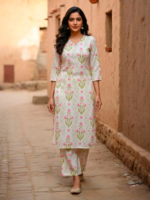 Straight kurta with Palazzo in all over floral print