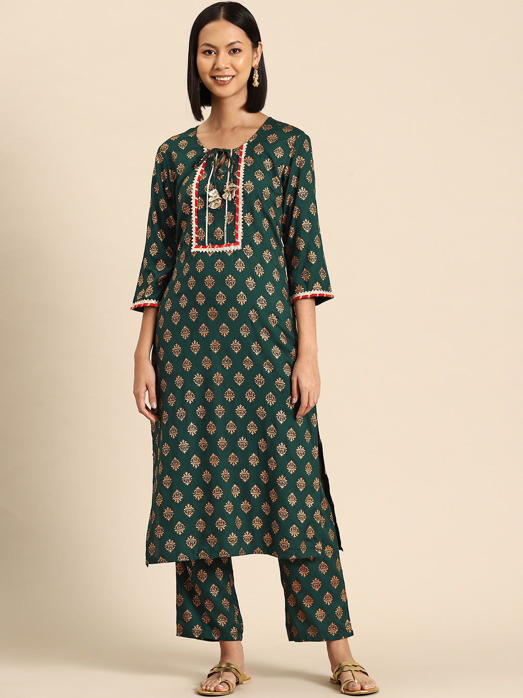 Kurta Pyajama with gota work in Bottle Green Print