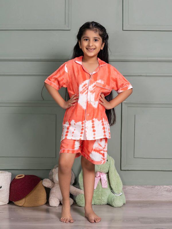 Kids Unisex Nightsuit Shorts & Shirt in Peach Border Tie & Dye  Print
