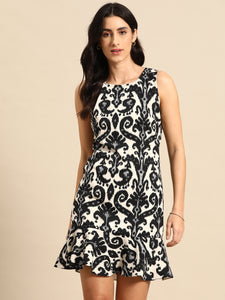 Shift Dress with flare at the hem