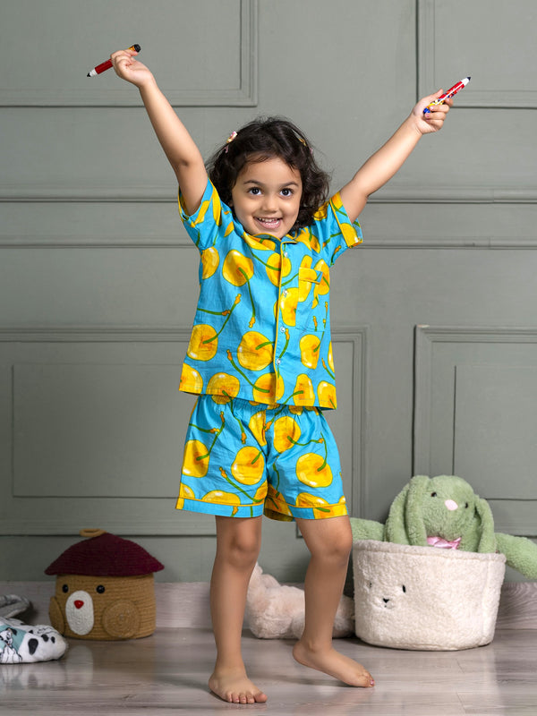Kids Unisex Nightsuit Shorts & Shirt in Yellow & Blue Fruit  Print