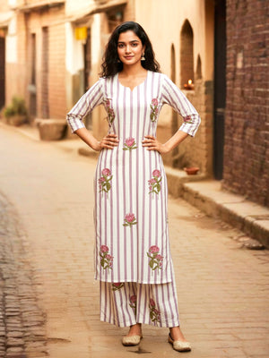 Straight kurta with Palazzo in stripes with wild flowers