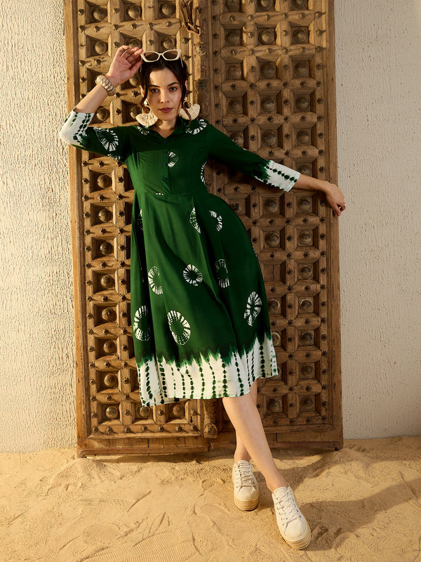 Center Box Pleat Midi Dress in Green Tie & Dye