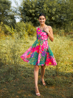 Load image into Gallery viewer, Back tie spaghetti Dress
