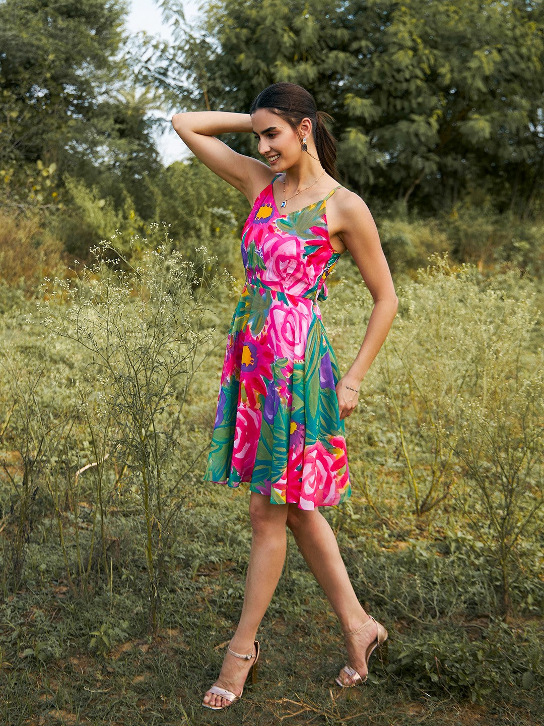 Back tie spaghetti Dress