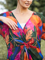 Load image into Gallery viewer, Front twist sheer Long top
