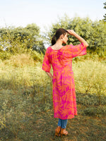 Load image into Gallery viewer, Front twist sheer Long top
