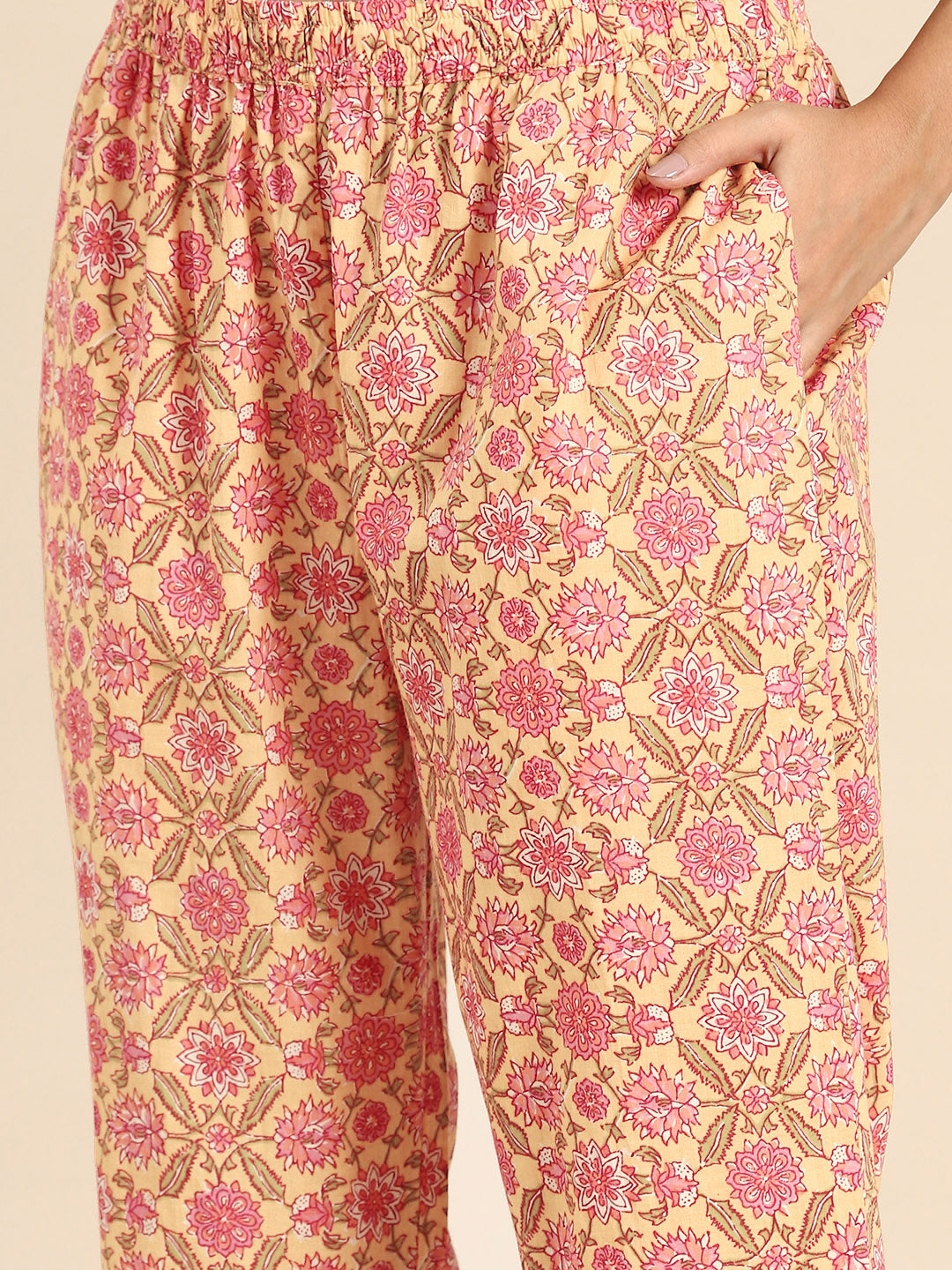 Kurta Pyajama with gota work in Peach Print