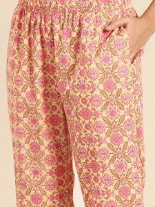 Kurta Pyajama with gota work in Peach Print
