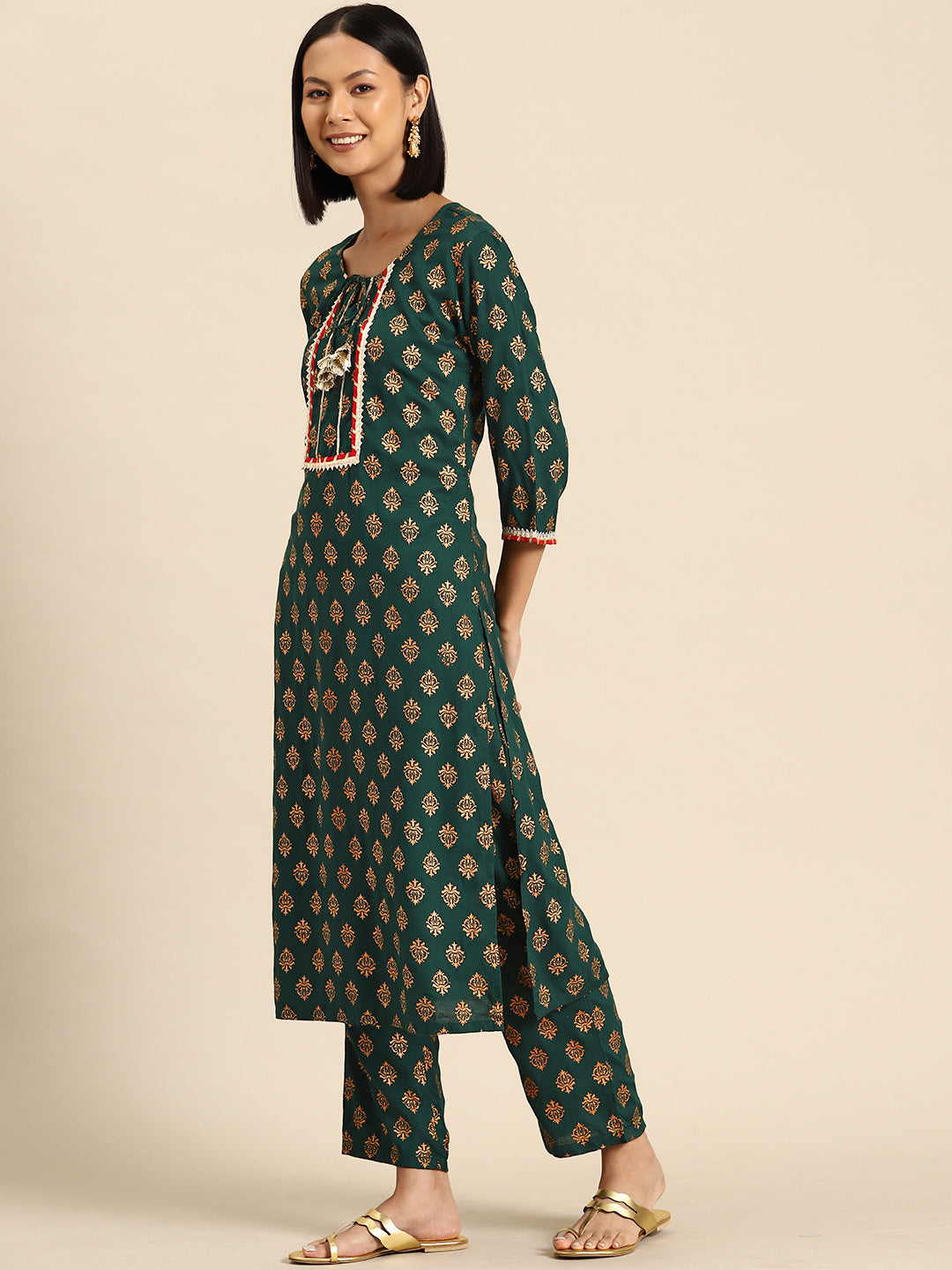 Kurta Pyajama with gota work in Bottle Green Print