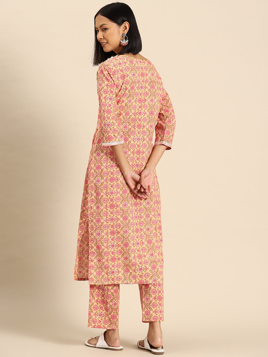 Kurta Pyajama with gota work in Peach Print