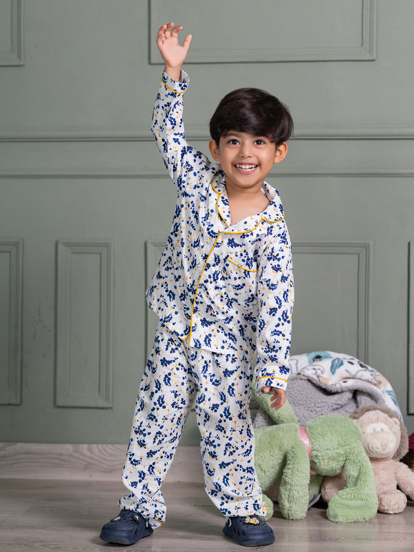 Kids Unisex Nightsuit Pyajamas & Shirt in abstract dot  Print