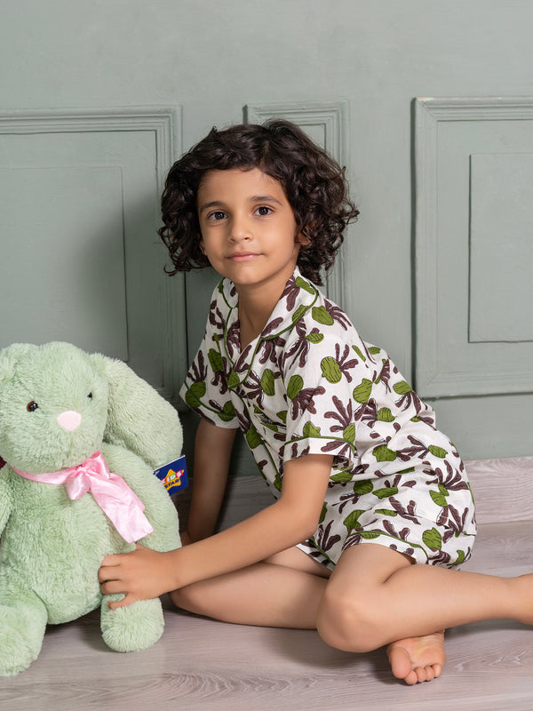 Kids Unisex Nightsuit Shorts & Shirt in Green fruit  Print