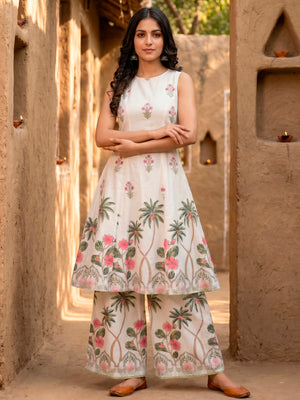 Flared sleeveless kurta with Palazzo in coconut tree print