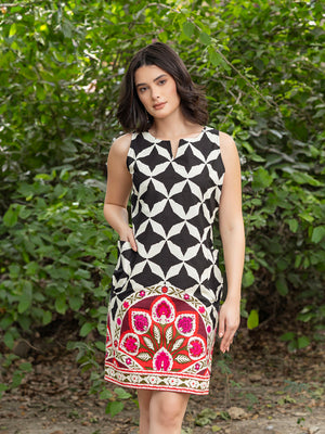 Mini shift dress with big pocket detail with Black and white big border print