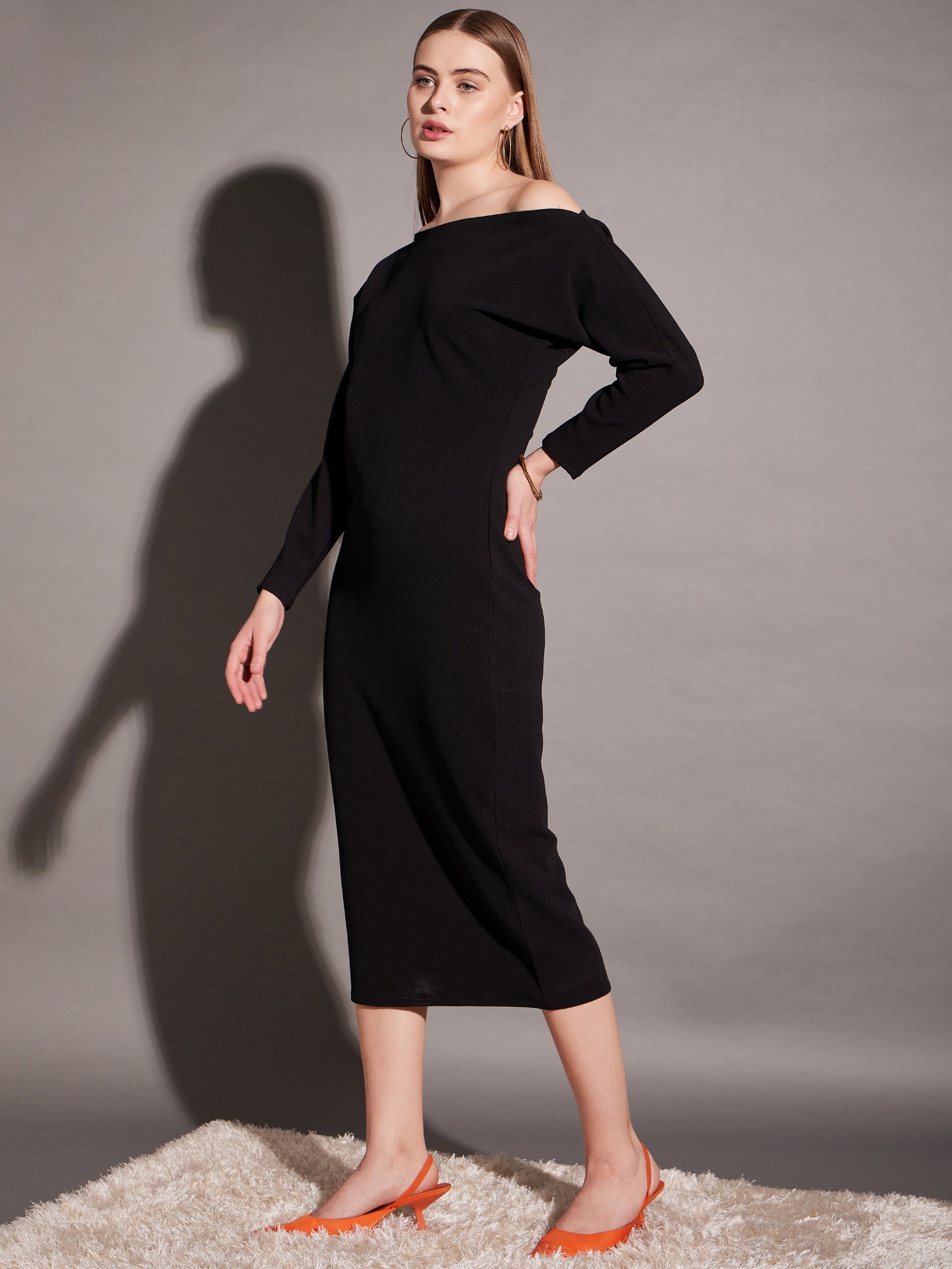 Drop shoulder fitted midi dress