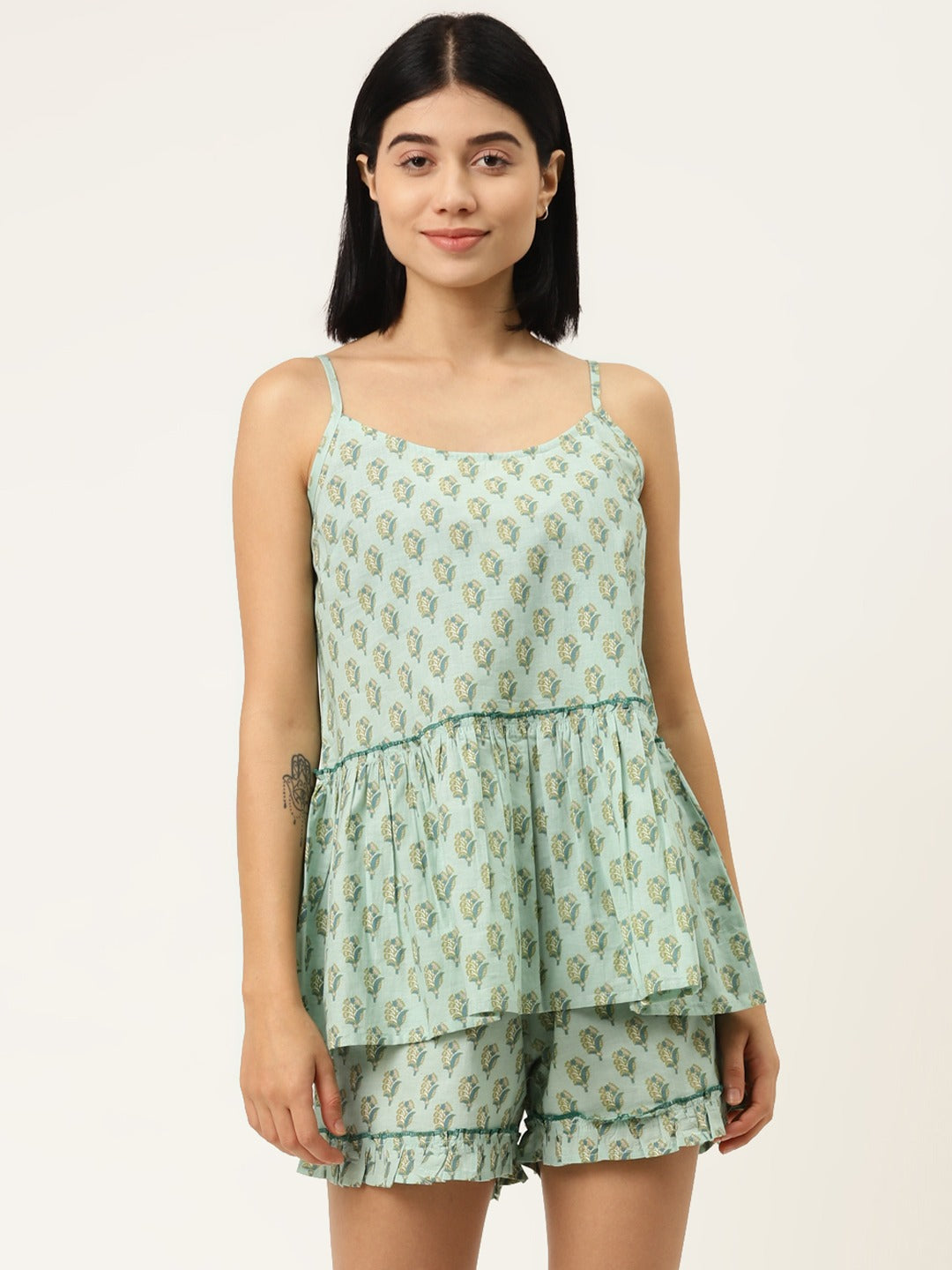 Frill Speghetti and Shorts Set