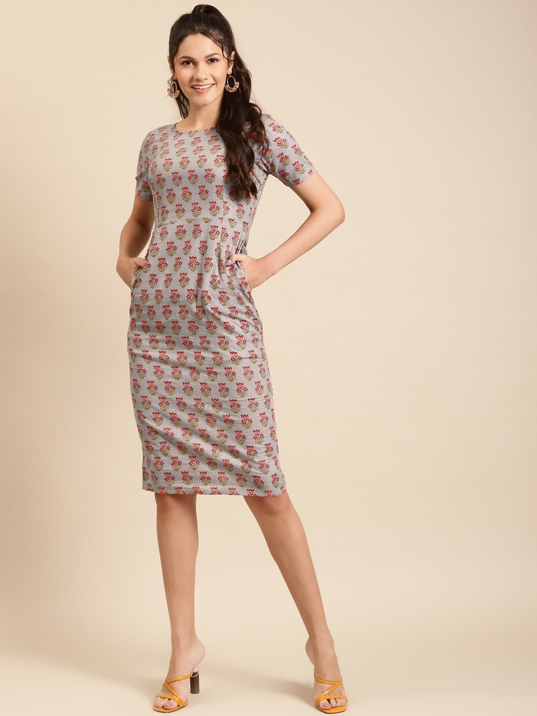 Pencil fit printed Midi Dress with back slit