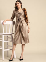 Load image into Gallery viewer, Front Twist Midi Dress

