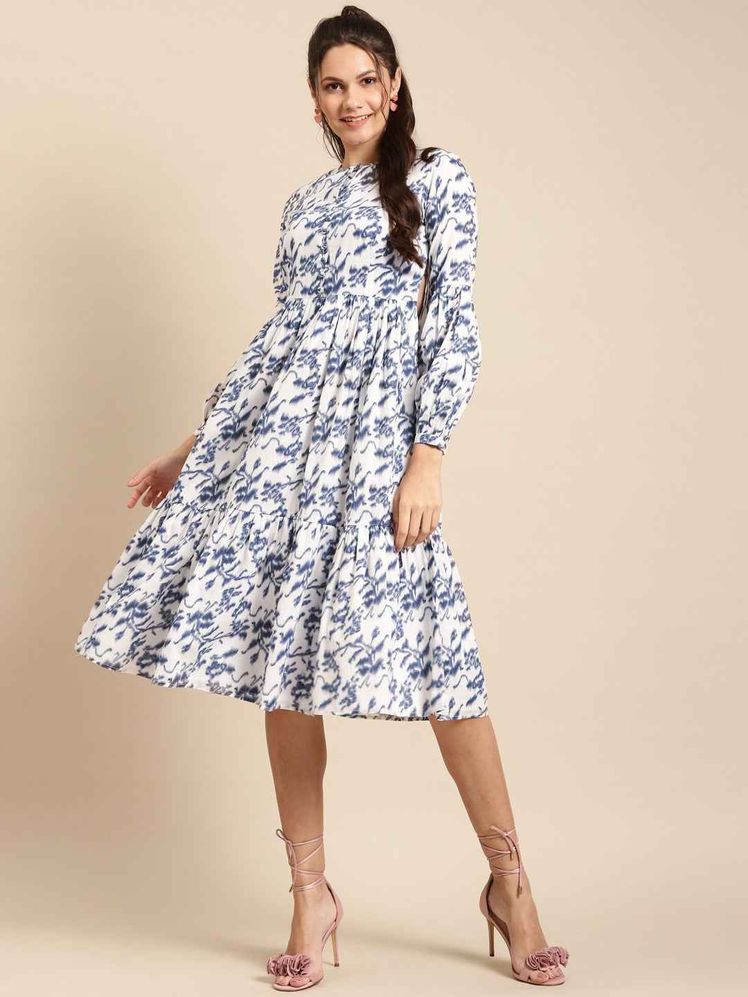 Midi Layered dress with balloon sleeve