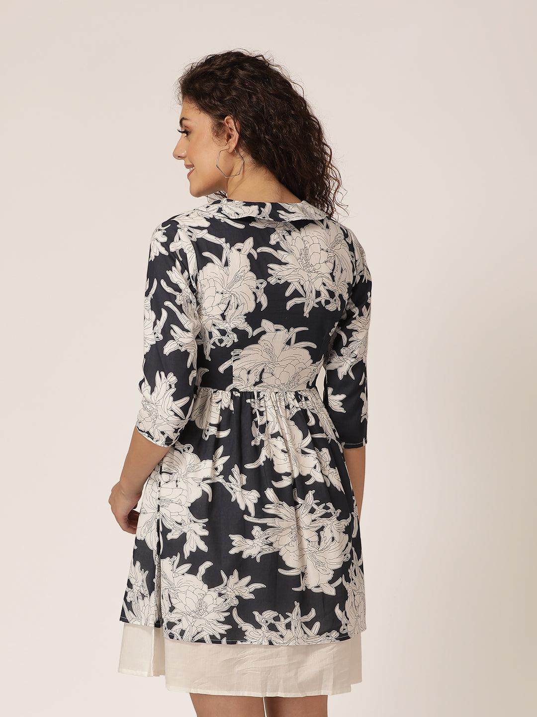 Two layer Short collar Dress