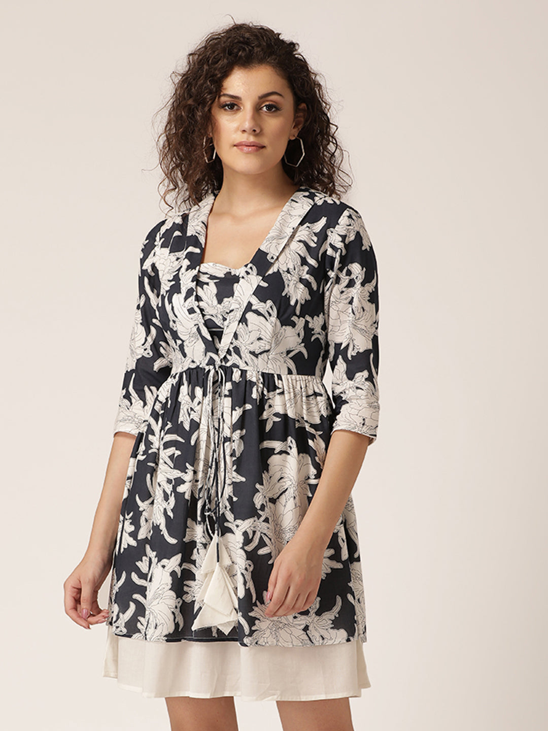 Two layer Short collar Dress