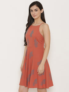 Backless with string design printed skater dress