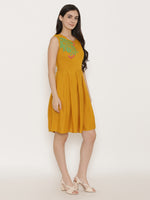 Load image into Gallery viewer, Backless box pleat Dress with Placement Block Print
