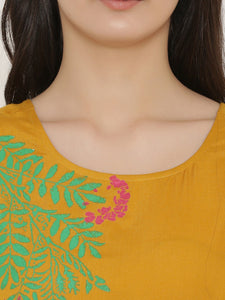 Backless box pleat Dress with Placement Block Print