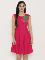 Load image into Gallery viewer, Backless box pleat Dress with Placement Block Print
