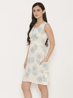 Load image into Gallery viewer, Printed dress with slouchy side pockets
