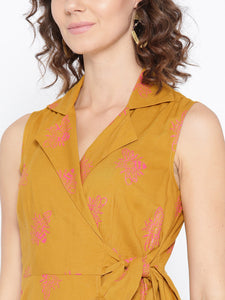 Overlap collar short jumpsuit with bee print