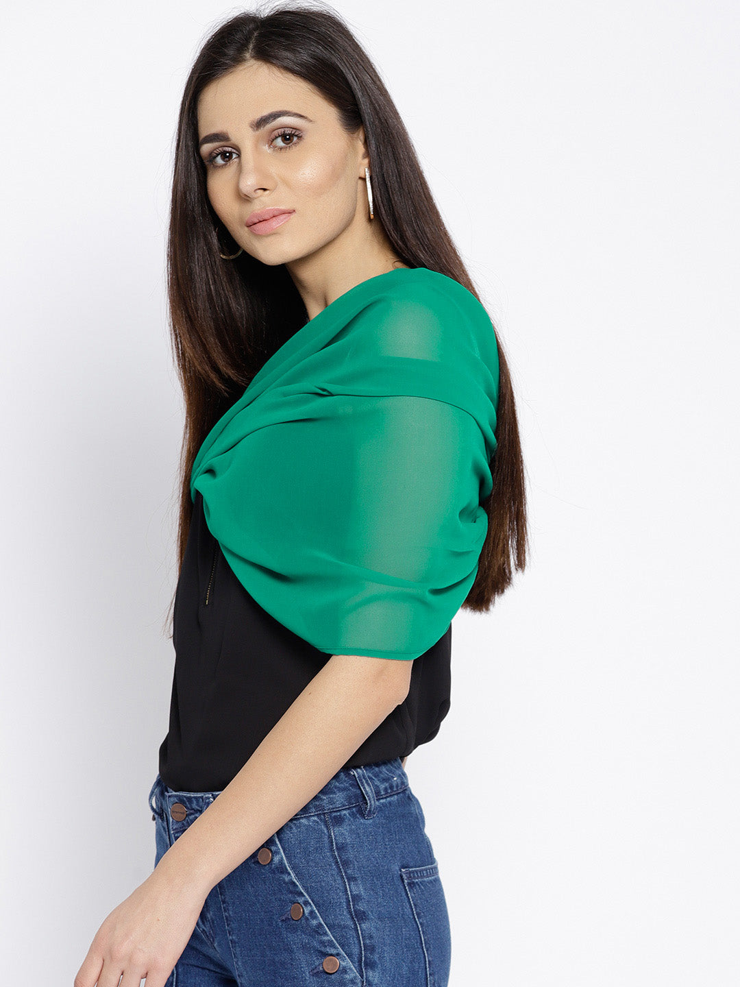 Front twist short shrug