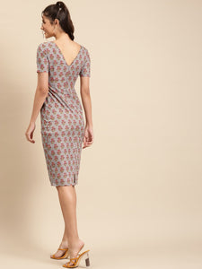 Pencil fit printed Midi Dress with back slit