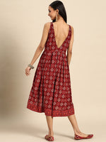 Load image into Gallery viewer, Deep back box pleated Dress
