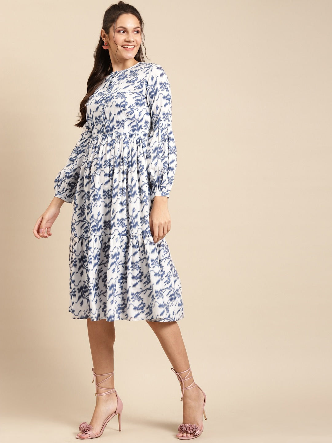 Midi Layered dress with balloon sleeve