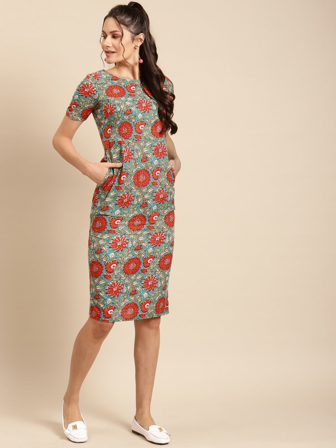 Pencil fit printed Midi Dress with back slit